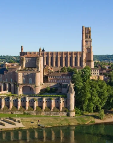 Vue panoramique sur Albi, la Cité épiscopale, inscrite au Patrimoine Mondial de l'UNESCO en 2010