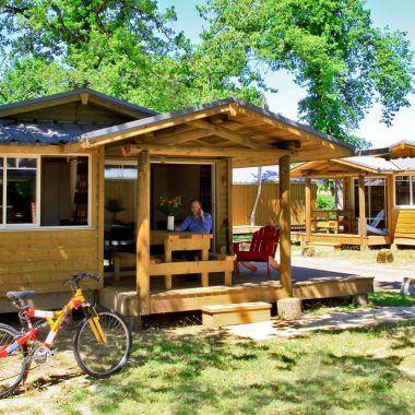 Se loger à Albi, hostellerie de plein air, location de chalets